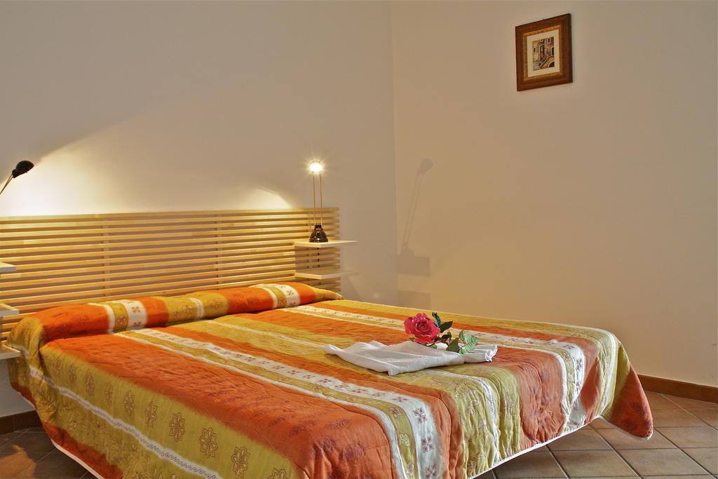 Residence Sol Levante Frascati Ruang foto