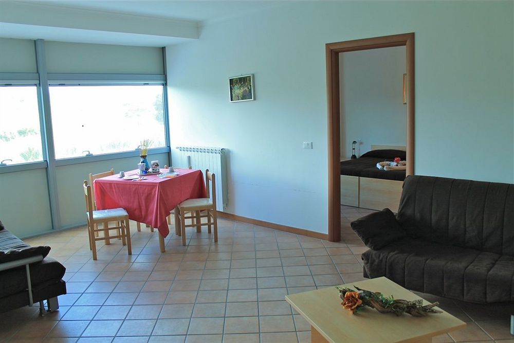 Residence Sol Levante Frascati Bagian luar foto