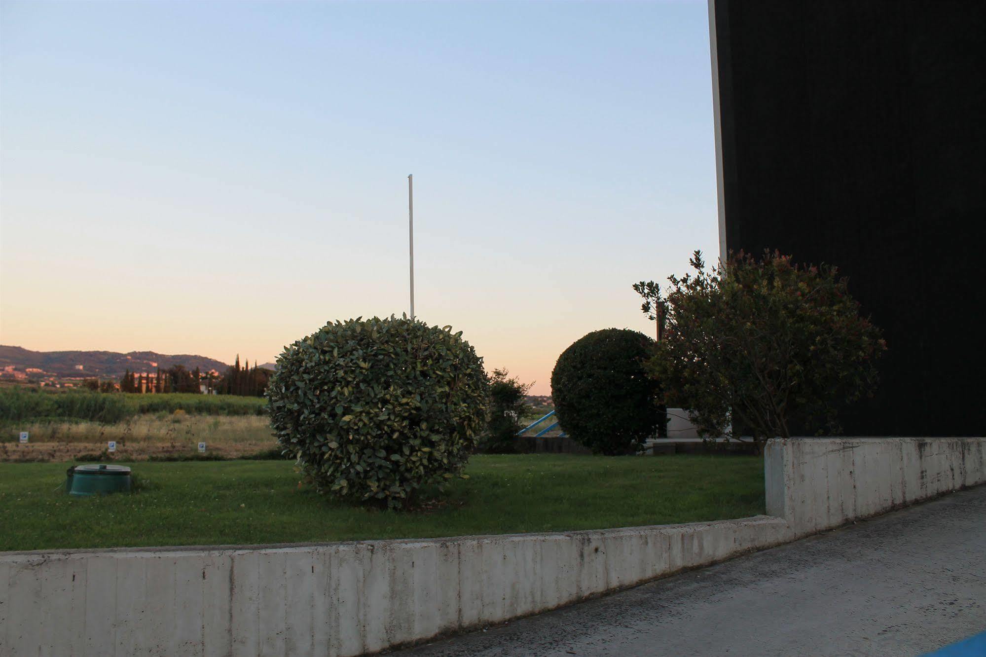 Residence Sol Levante Frascati Bagian luar foto