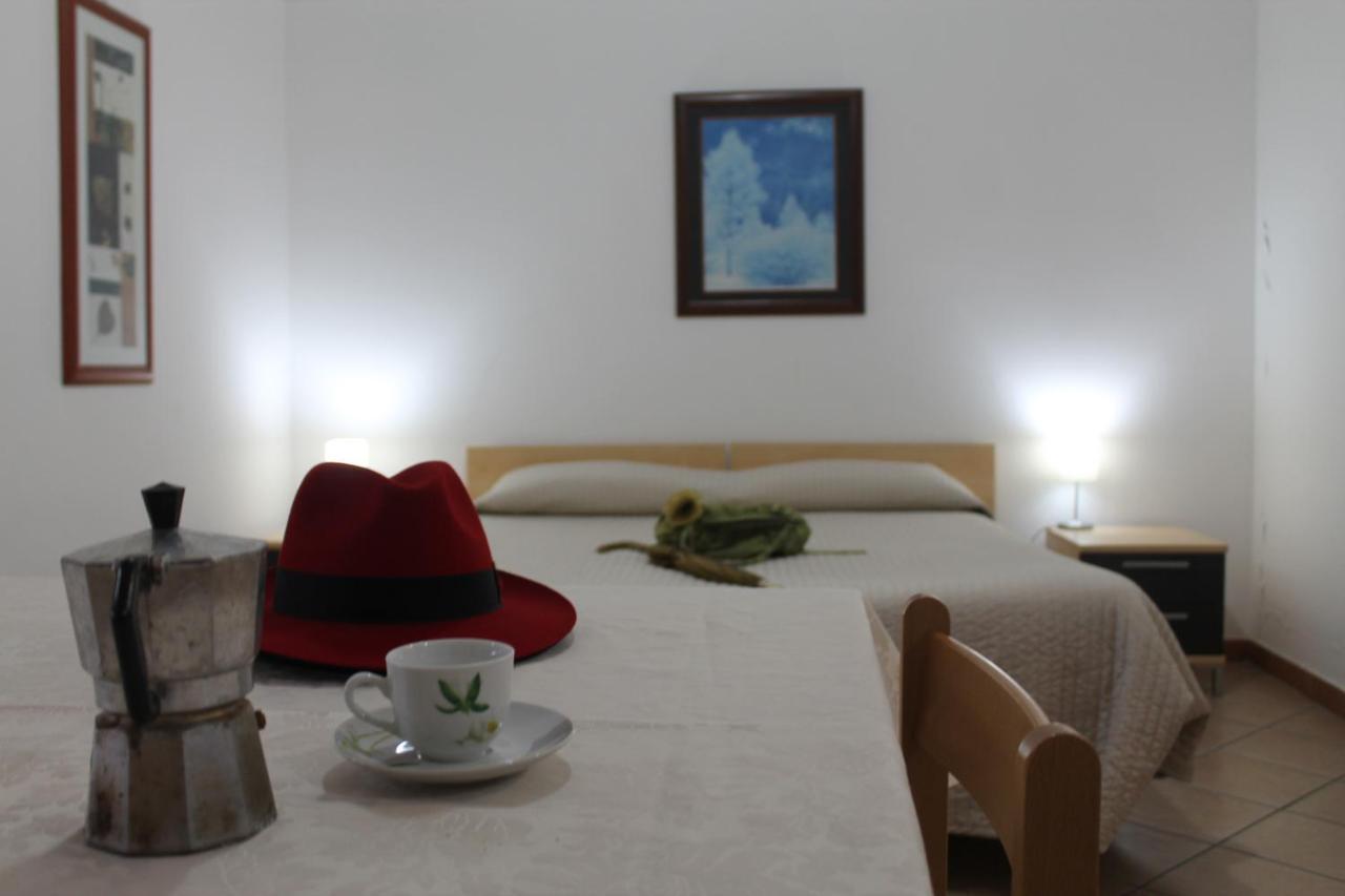 Residence Sol Levante Frascati Bagian luar foto