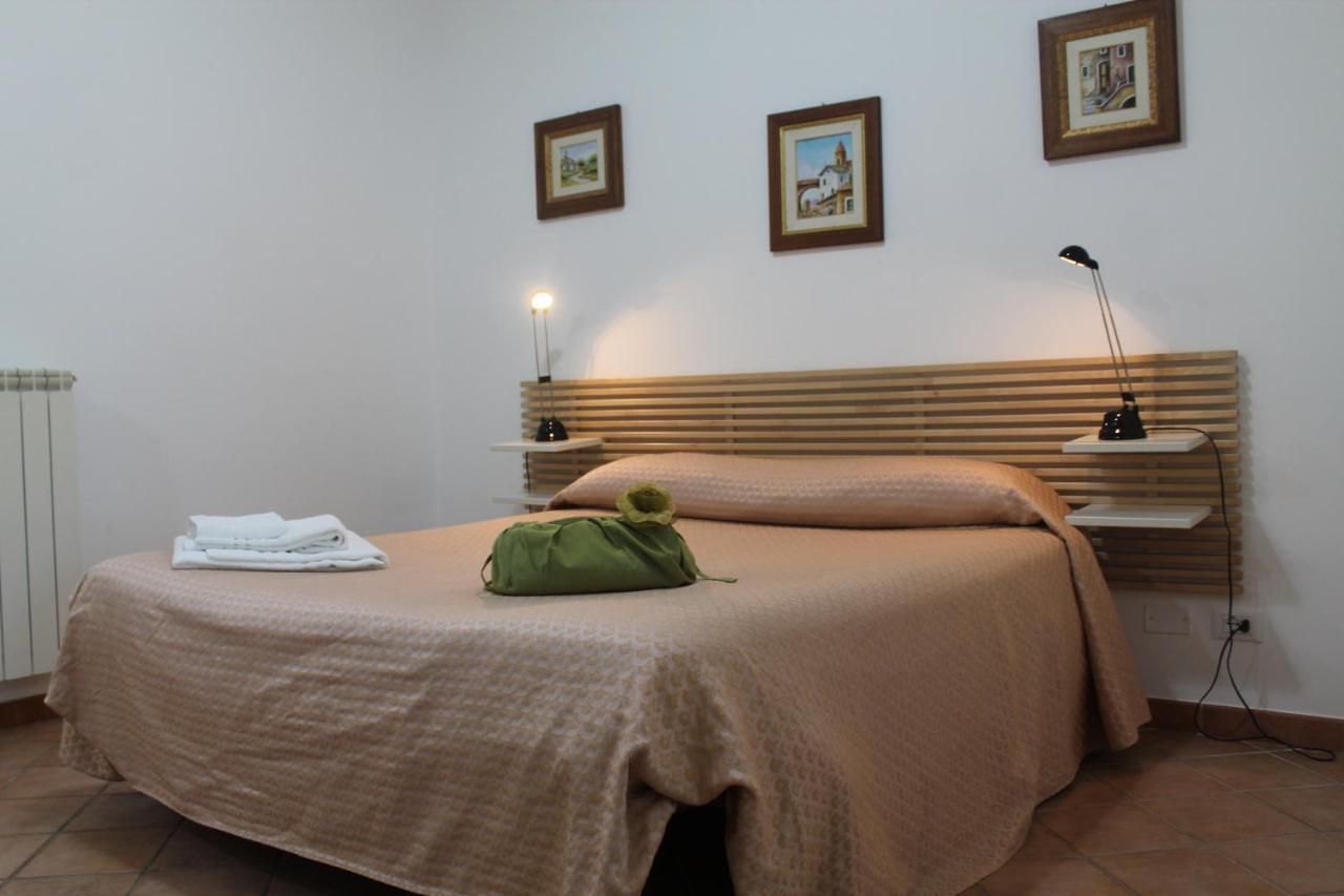 Residence Sol Levante Frascati Bagian luar foto