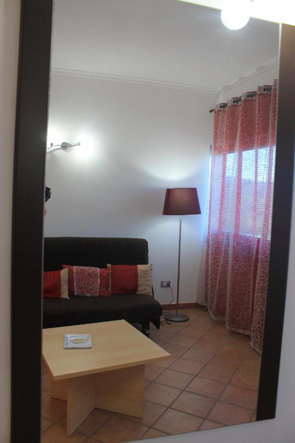 Residence Sol Levante Frascati Bagian luar foto