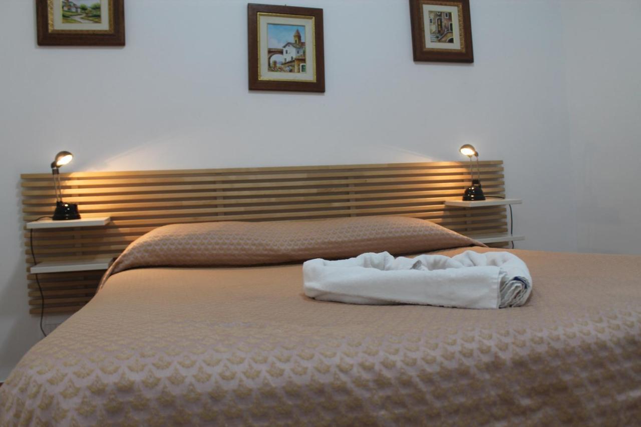 Residence Sol Levante Frascati Bagian luar foto