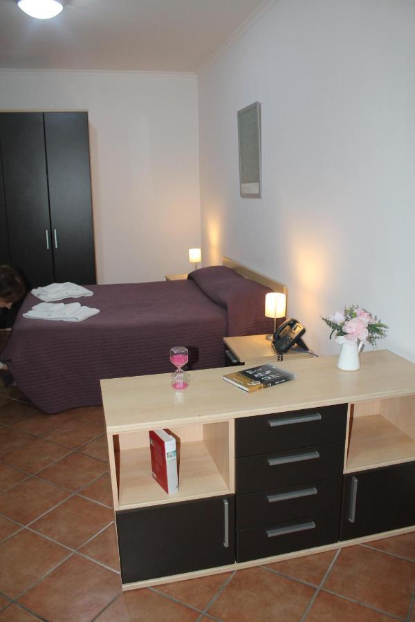 Residence Sol Levante Frascati Bagian luar foto